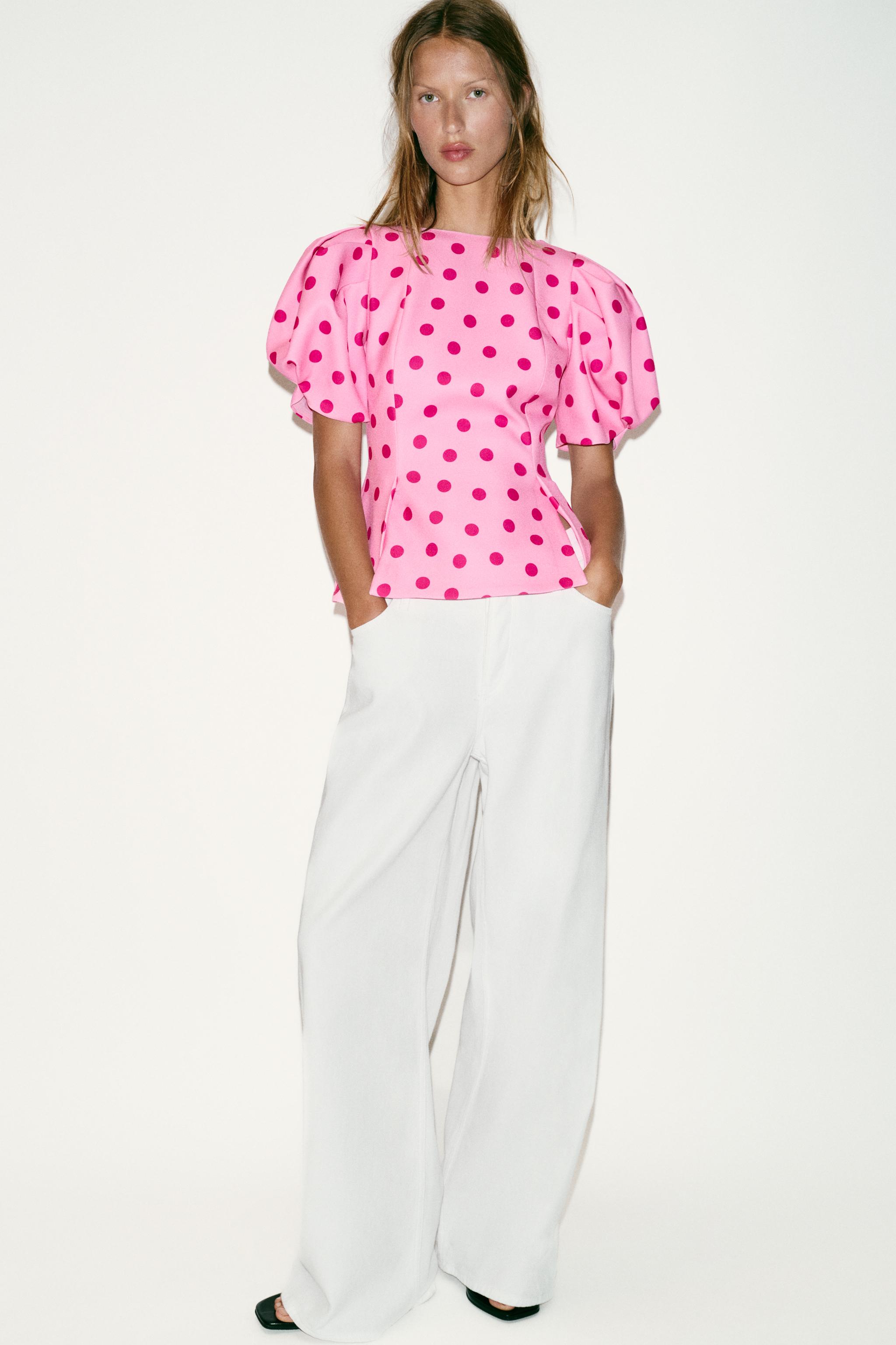 TOP À POIS ET MANCHES BOUFFANTES